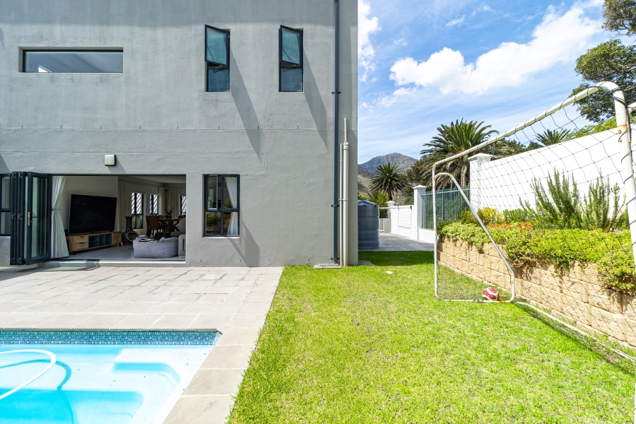 3 Bedroom Property for Sale in Valley Area Western Cape
